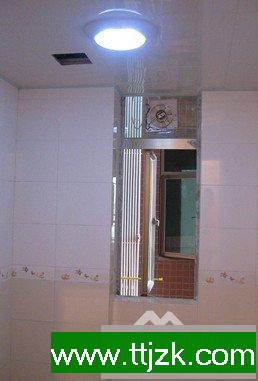 6款2012卫生间门装修效果图,简约整洁的卫生间装修设计很舒适