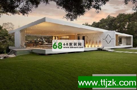 小户型与别墅其实在设计上是可以互通的,看看已被曝光的数亿玻璃别墅室内装修设计吧,其超豪华、超前卫、超品味的设计效果没准可以启发你的装修创意呢。